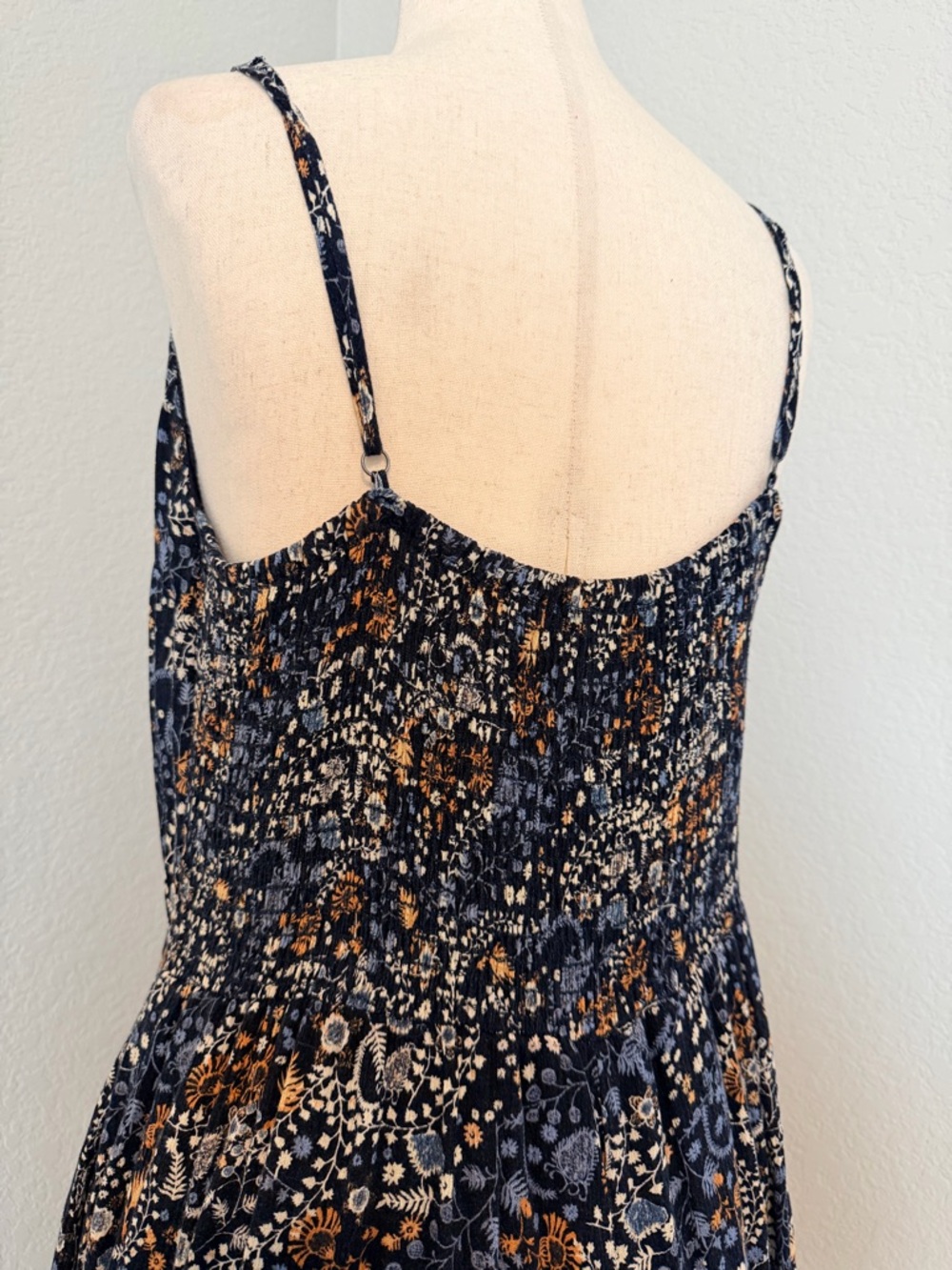 Roan + Ryan Elaine Navy Floral Wide Leg Jumpsuit - Size Large - Picture 6 of 10